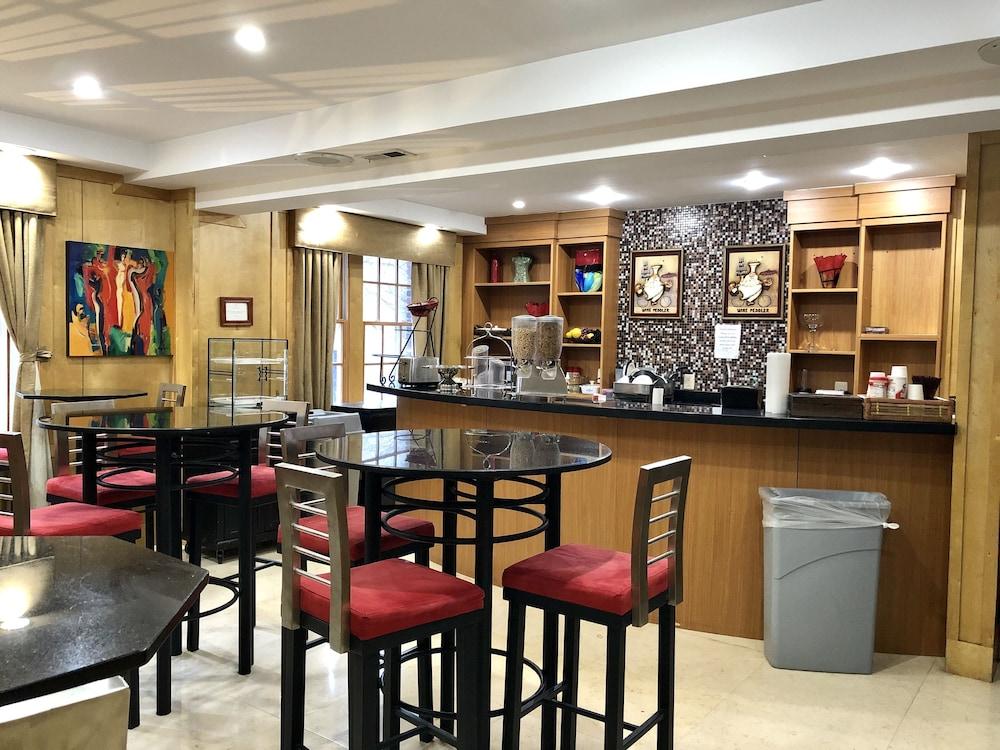The Eldon Luxury Hotel Washington