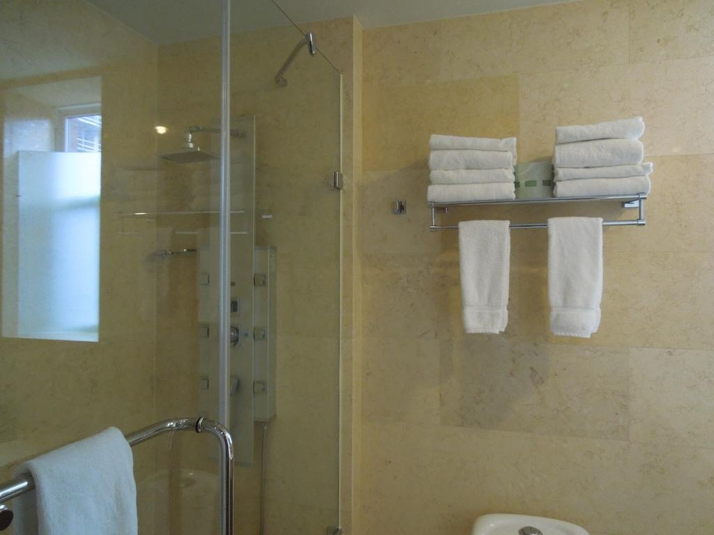 Hotel The Eldon Luxury 3*
